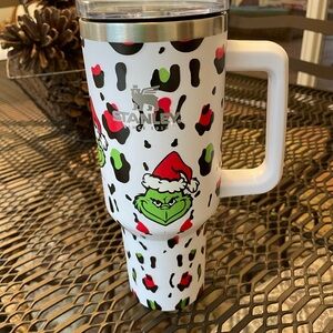 Stanley Holiday Grinch Travel Mug - White and Green